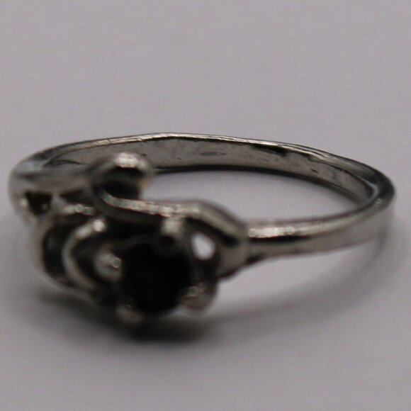18251-US 4 Purple CZ with CZ Diamond surrounding the ring. - Picture 1 of 3